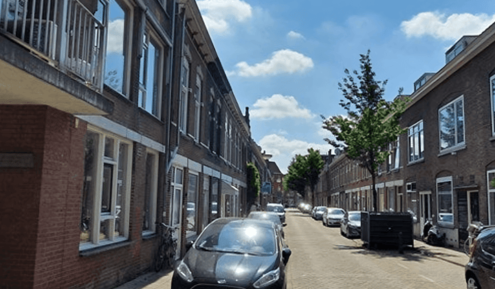 Huis · 135 m² · €2150,-