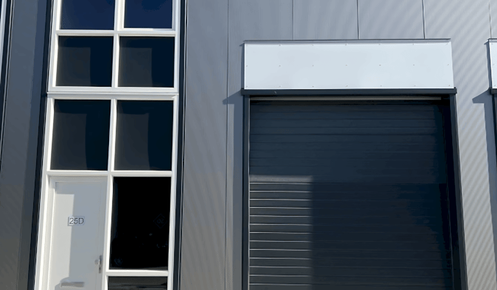 Bedrijfsruimte · 100 m² · €1025,-