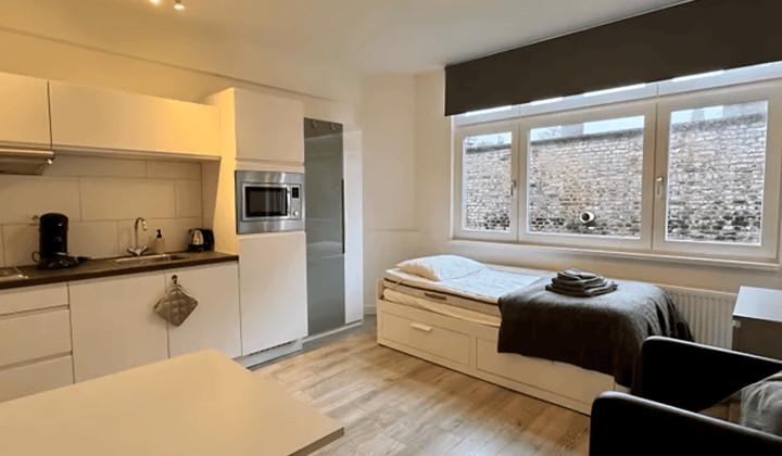 Studio · 20 m² · €955,-