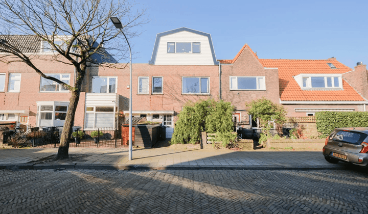 Huis · 134 m² · €3795,-