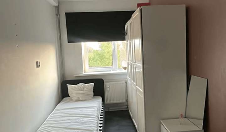 Kamer · €800,-