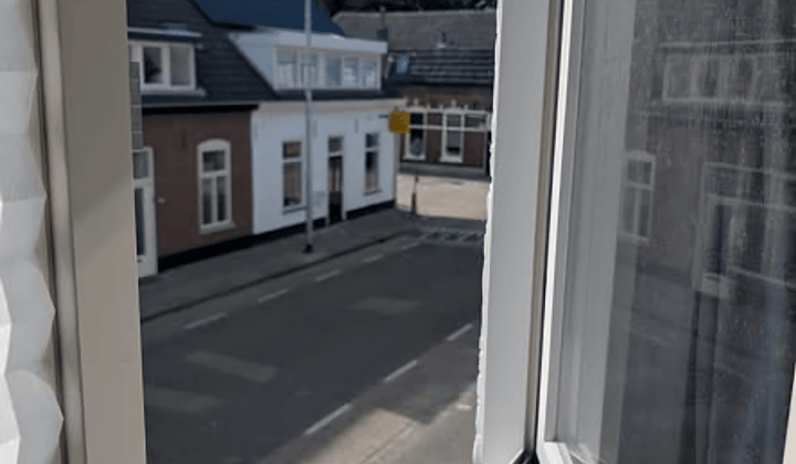 Kamer · 14 m² · €450,-