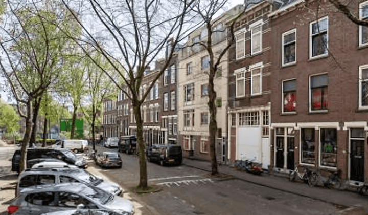 Huis · 114 m² · €800,-