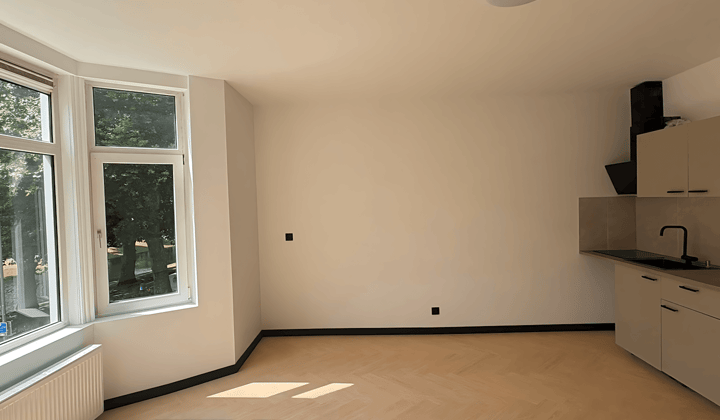 Studio · 26 m² · €1350,-