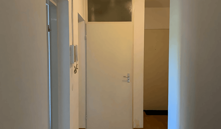 Appartement · 81 m² · €2700,-