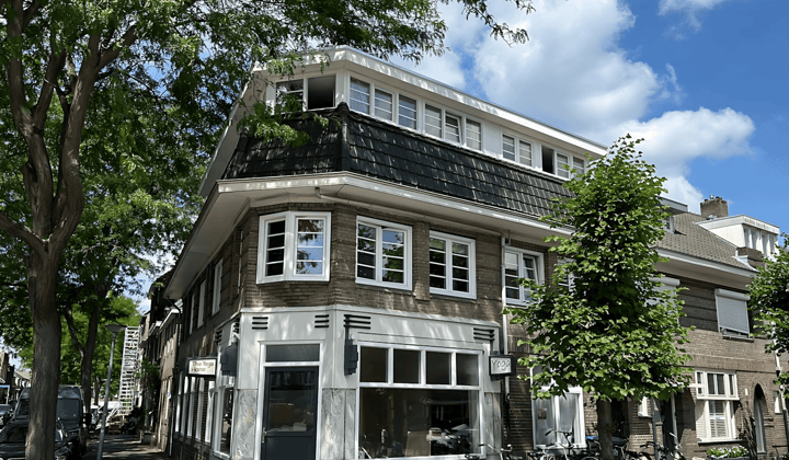Kamer · 12 m² · €330,-
