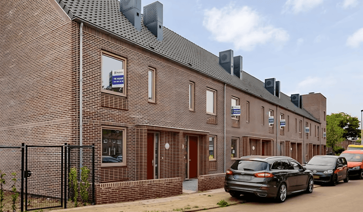 Huis · 112 m² · €1900,-
