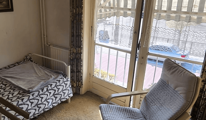 Kamer · 13 m² · €450,-