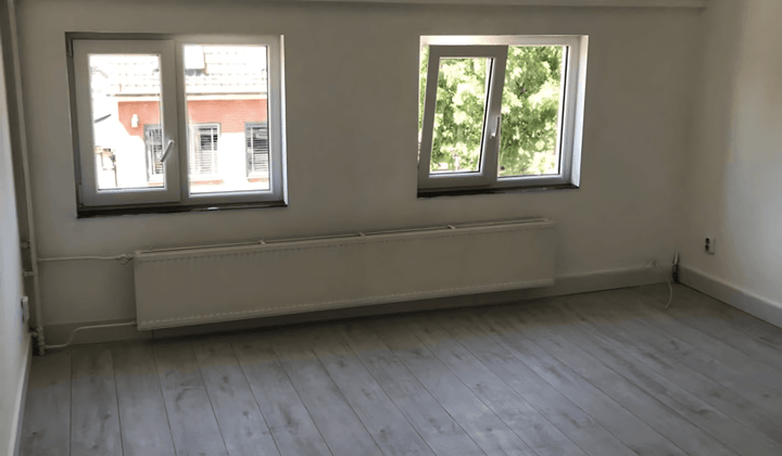 Kamer · 20 m² · €695,-