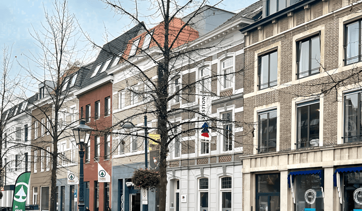 Appartement · 54 m² · €1080,-