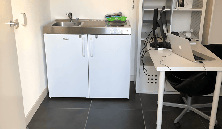 Studio · 13 m² · €595,-