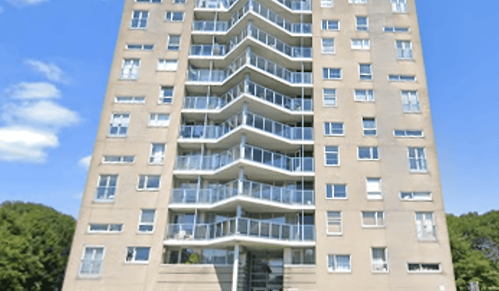 Appartement · 104 m² · €1629,-