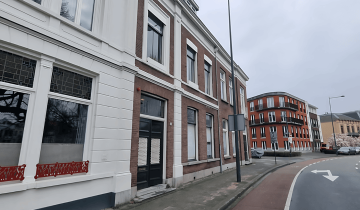 Kamer · 21 m² · €681,-