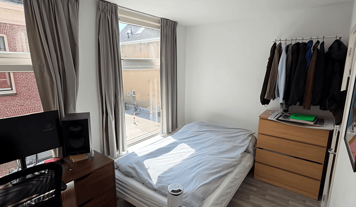 Kamer · 9 m² · €594,-