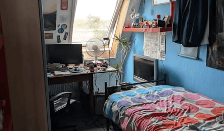 Kamer · 10 m² · €455,-