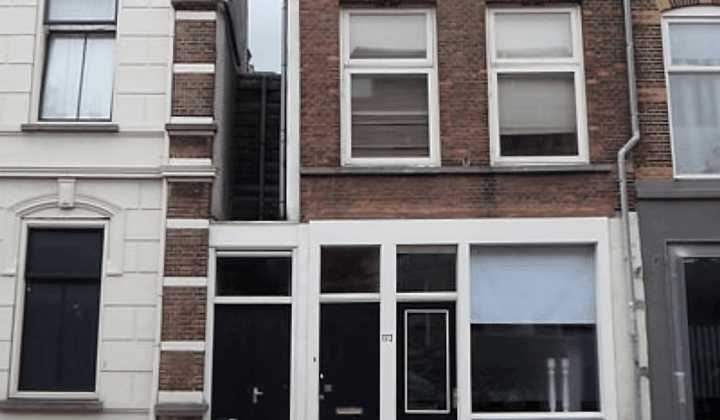 Kamer · 36 m² · €925,-