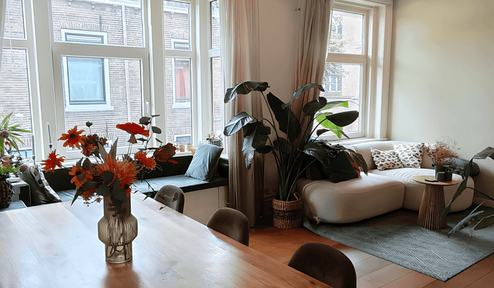 Huis · 81 m² · €1950,-