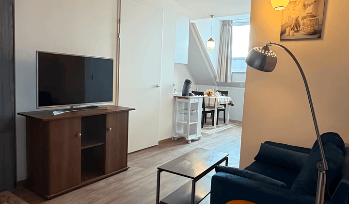 Studio · 34 m² · €1100,-