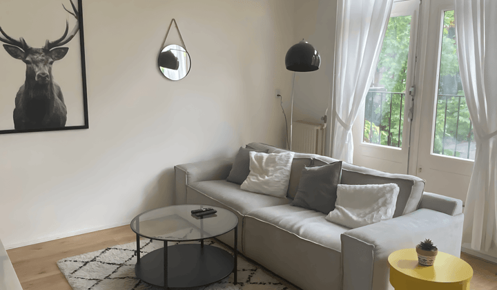 Kamer · 85 m² · €500,-