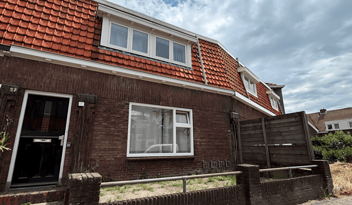 Kamer · 15 m² · €550,-