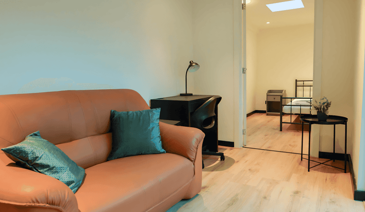 Kamer · 29 m² · €1816,-