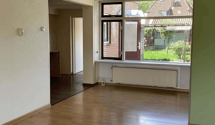 Huis · 94 m² · €450,-