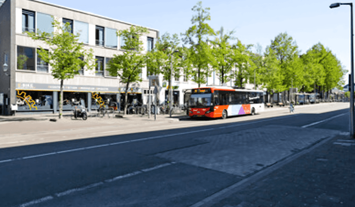 Kamer · 17 m² · €403,-