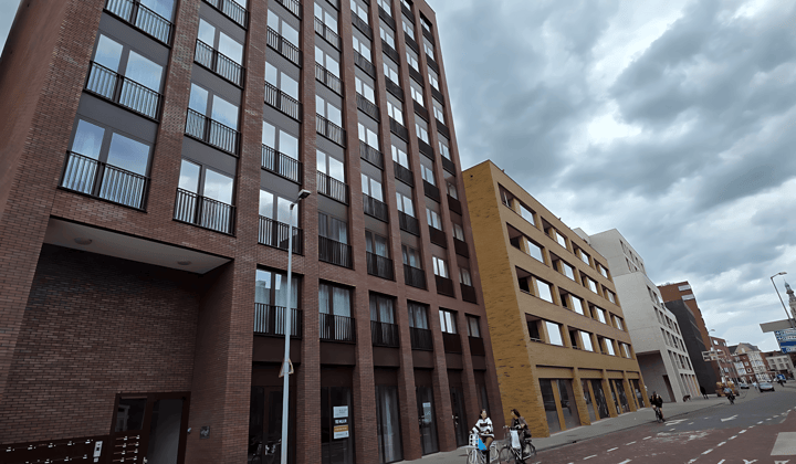 Appartement · 44 m² · €933,-