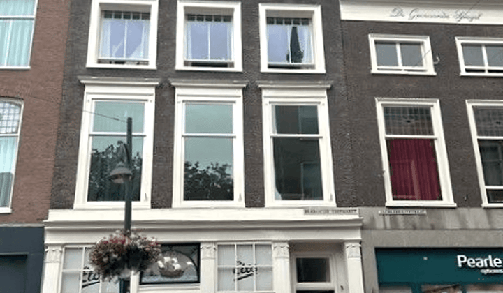Appartement · 49 m² · €1712,-