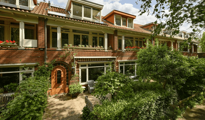Huis · 177 m² · €5500,-