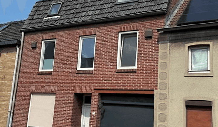 Huis · 178 m² · €1800,-