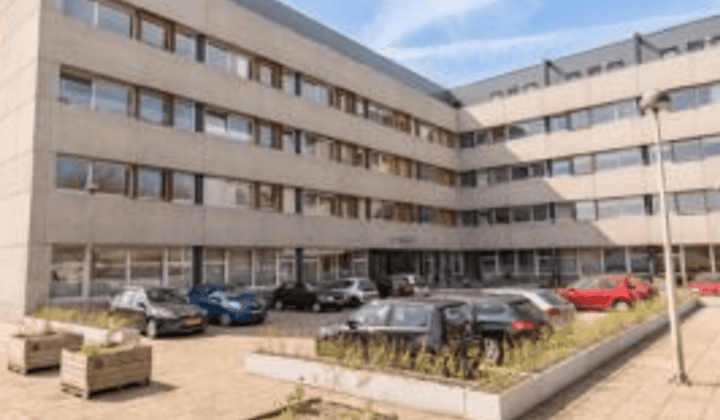Appartement · 44 m² · €968,-