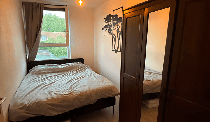 Kamer · 16 m² · €744,-