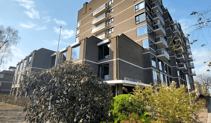 Appartement · 80 m² · €1555,-