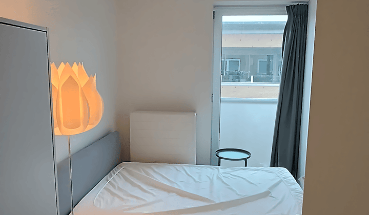 Kamer · 9 m² · €700,-