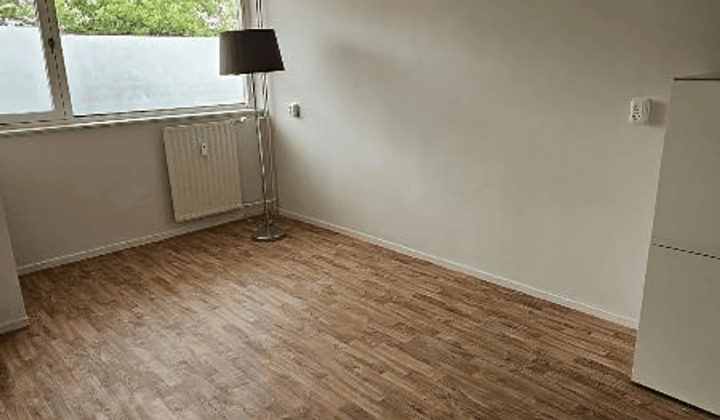 Kamer · 20 m² · €665,-