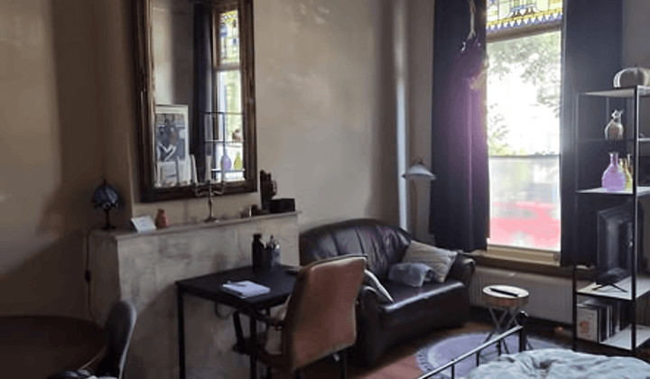 Kamer · 22 m² · €650,-