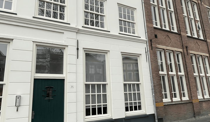 Appartement · 43 m² · €1810,-