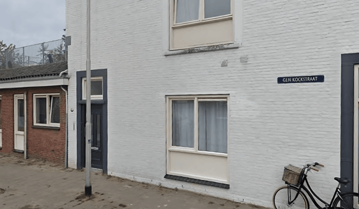 Kamer · 32 m² · €923,-