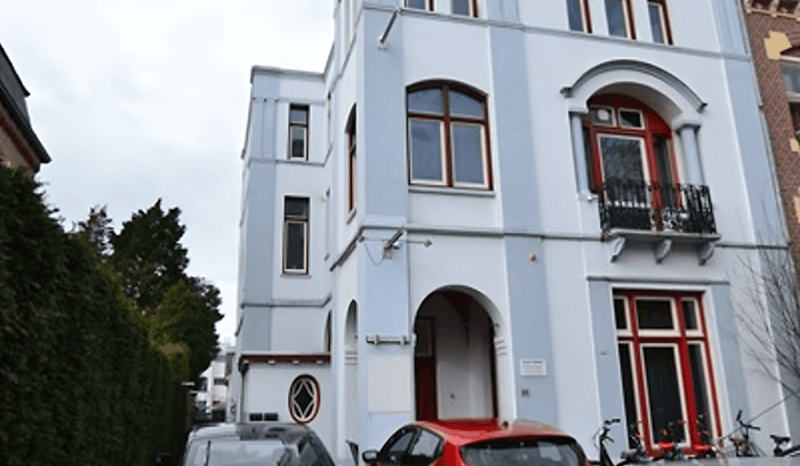 Kamer · 15 m² · €566,-