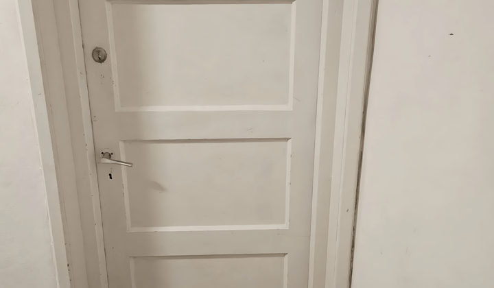 Studio · 27 m² · €1250,-
