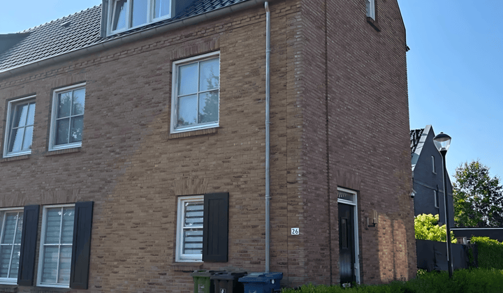 Huis · 134 m² · €2090,-