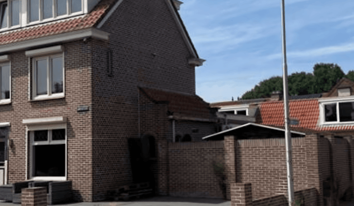 Huis · 134 m² · €2250,-