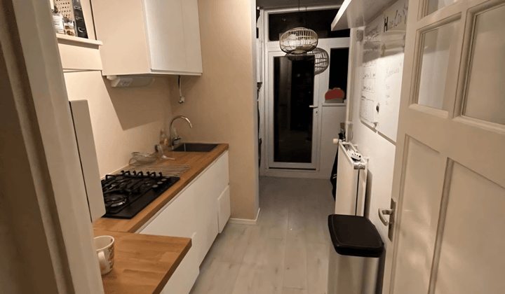 Kamer · 14 m² · €740,-