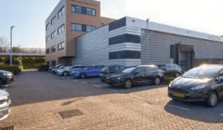 Kantoor · 135 m² · €475,-