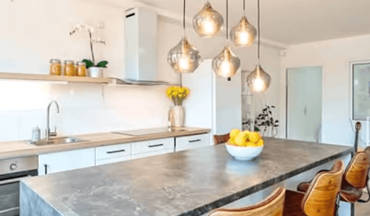 Appartement · 98 m² · €2100,-