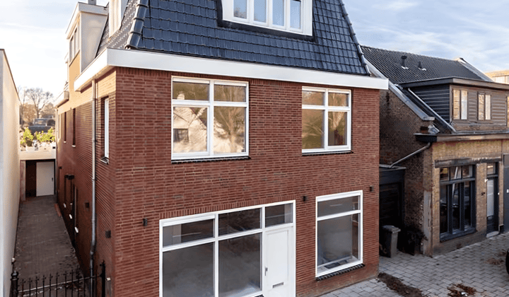 Appartement · 104 m² · €2350,-