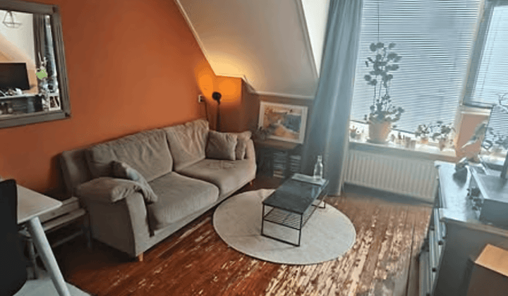 Kamer · 23 m² · €600,-