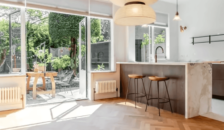 Huis · 174 m² · €3950,-