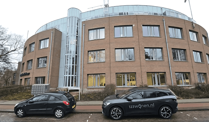 Appartement · 51 m² · €1049,-